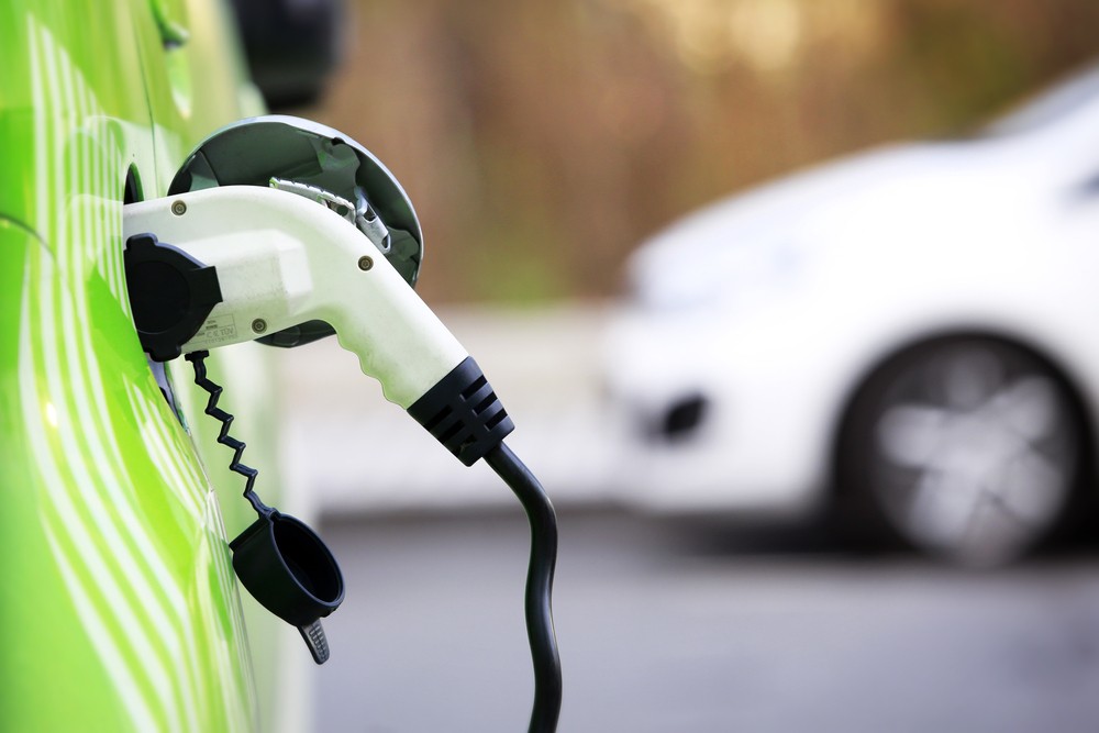 Elektro Autos Was Tun Wenn Die Batterie Leer Ist Durchgangig Umweltfreundlich Codecheck Info