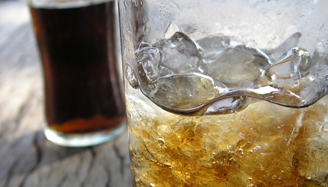 Cola mit Eis