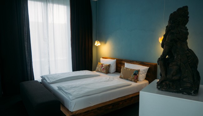 Hotel 2